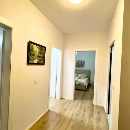 Family-friendly 2-br In