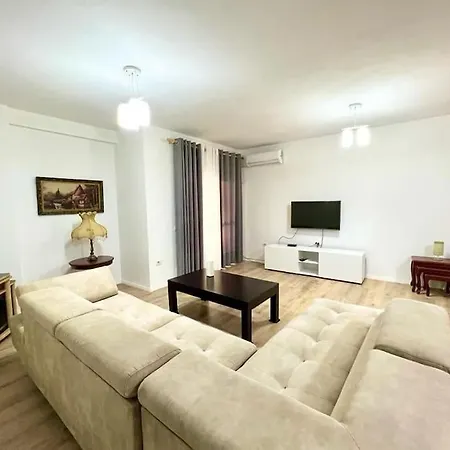Family-friendly 2-br In * Tirana